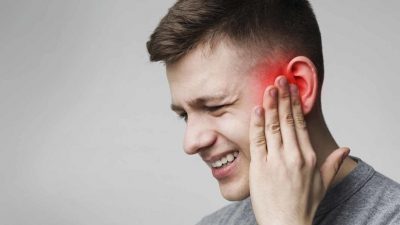 Kehilangan Pendengaran Akibat Kebiasaan Pakai Headset yang Berlebihan