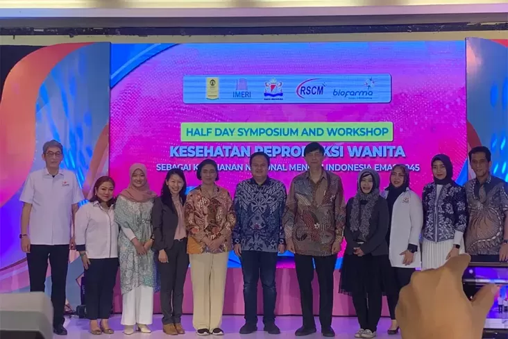 Bio Farma Siapkan Dana Signifikan untuk Riset dan Kesehatan Generasi Emas

Dalam rangka mempersiapkan generasi emas Indonesia pada tahun 2045, Bio Farma telah menyiapkan dana sebesar 5% dari pendapatan mereka untuk riset dan ketahanan kesehatan. Hal ini menunjukkan komitmen perusahaan farmasi tersebut dalam meningkatkan kualitas kesehatan bangsa dan mencapai target Indonesia sebagai generasi emas di masa depan.