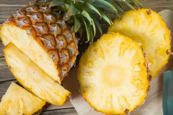 7 Manfaat Nanas Muda untuk Wanita, Benarkah Bisa Bikin Keguguran?