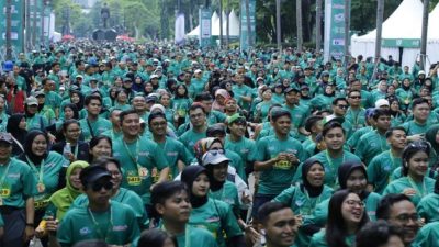 Jalan Kaki 10 Ribu Langkah Cegah Osteoporosis