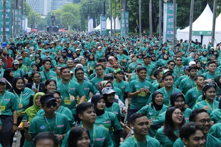 Jalan Kaki 10 Ribu Langkah Cegah Osteoporosis