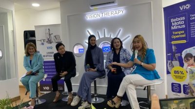Paula Verhoeven Ungkap Signifikans Pemeriksaan Mata di area tempat Grand Opening VIO Optical Clinic Sunter